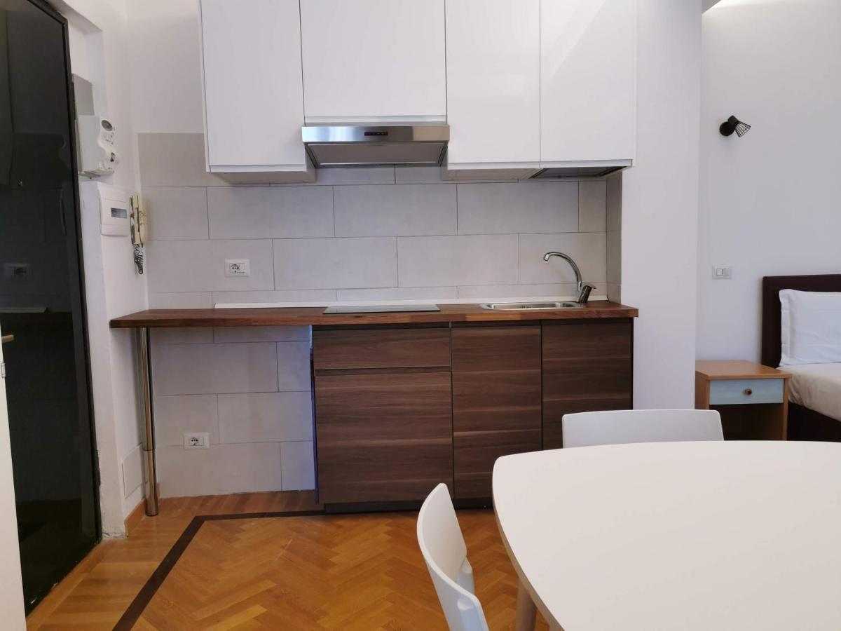 Pergolesi Apartments Milaan Buitenkant foto