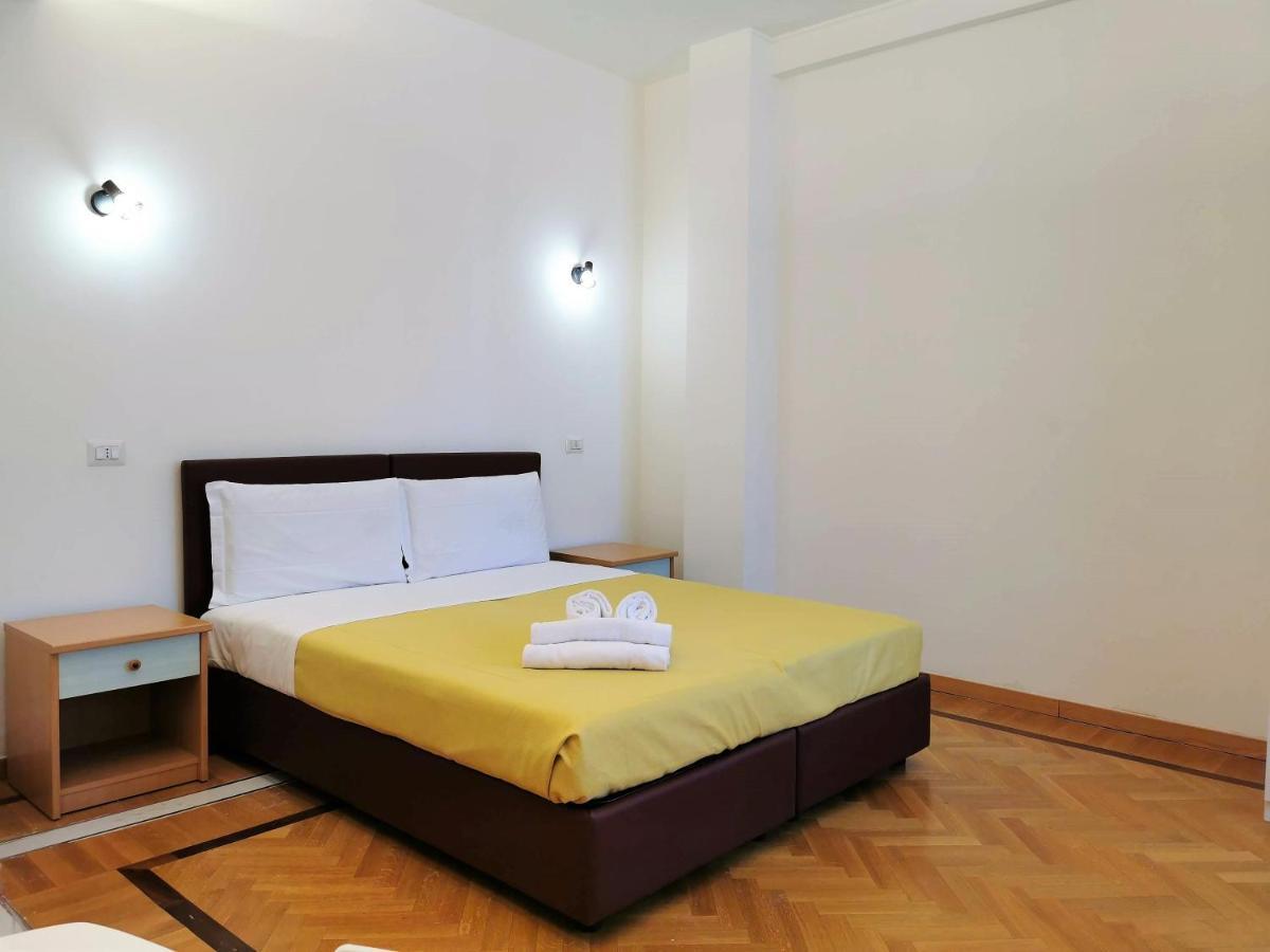 Pergolesi Apartments Milaan Buitenkant foto