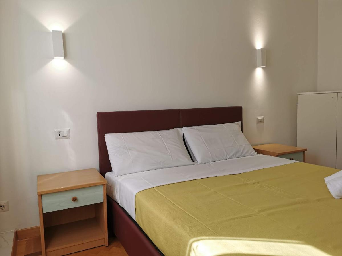 Pergolesi Apartments Milaan Buitenkant foto